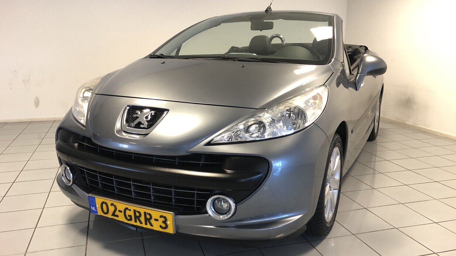 Peugeot 207 Cabriolet 2008 02-GRR-3 1