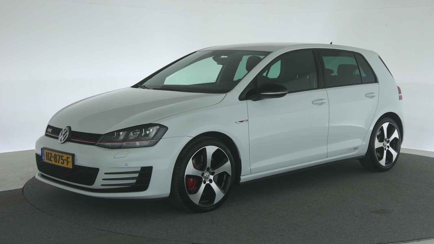 Volkswagen Golf Hatchback 2014 HZ-875-F 1