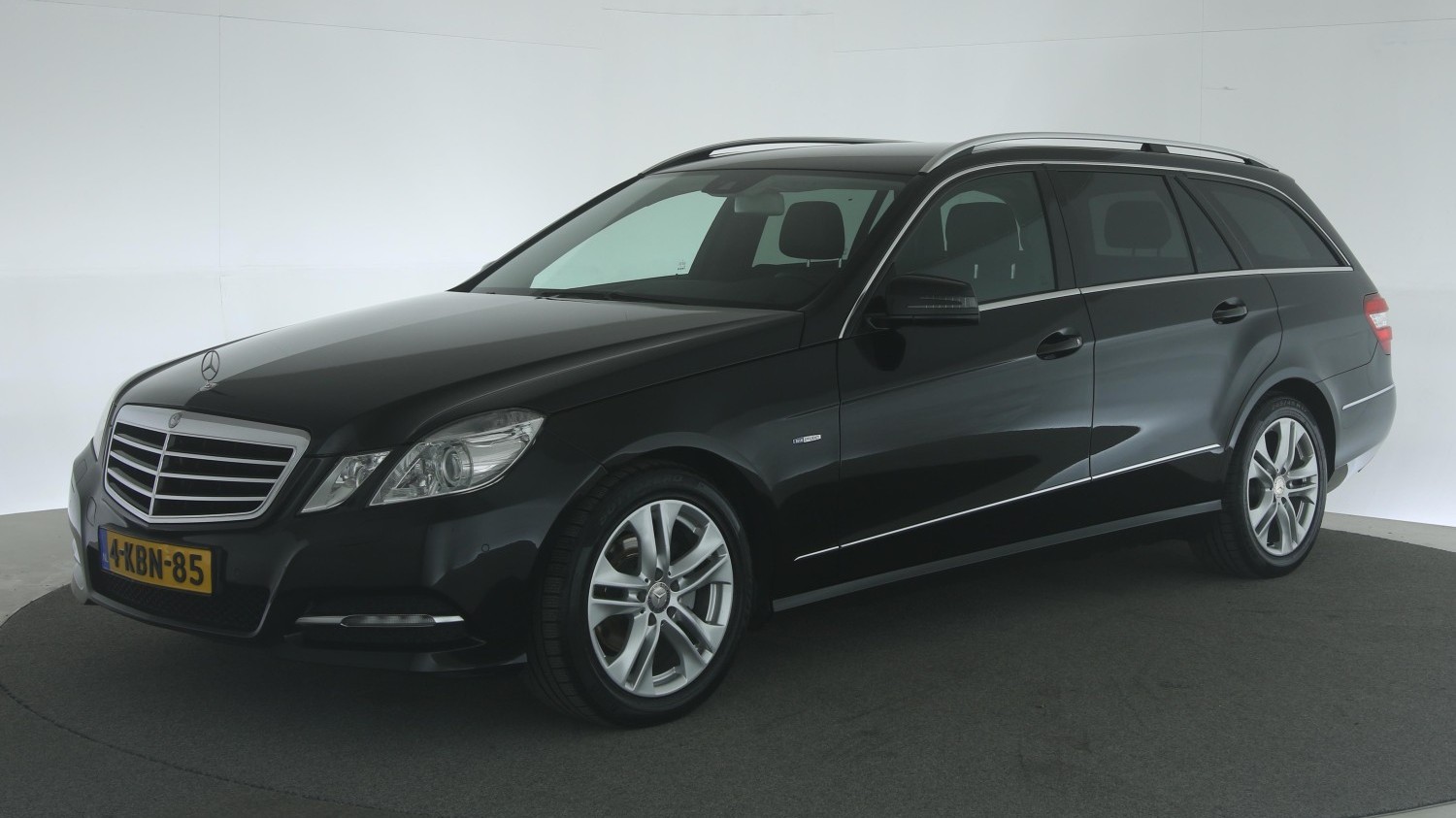 Mercedes-Benz E-Klasse Station 2012 4-KBN-85 1