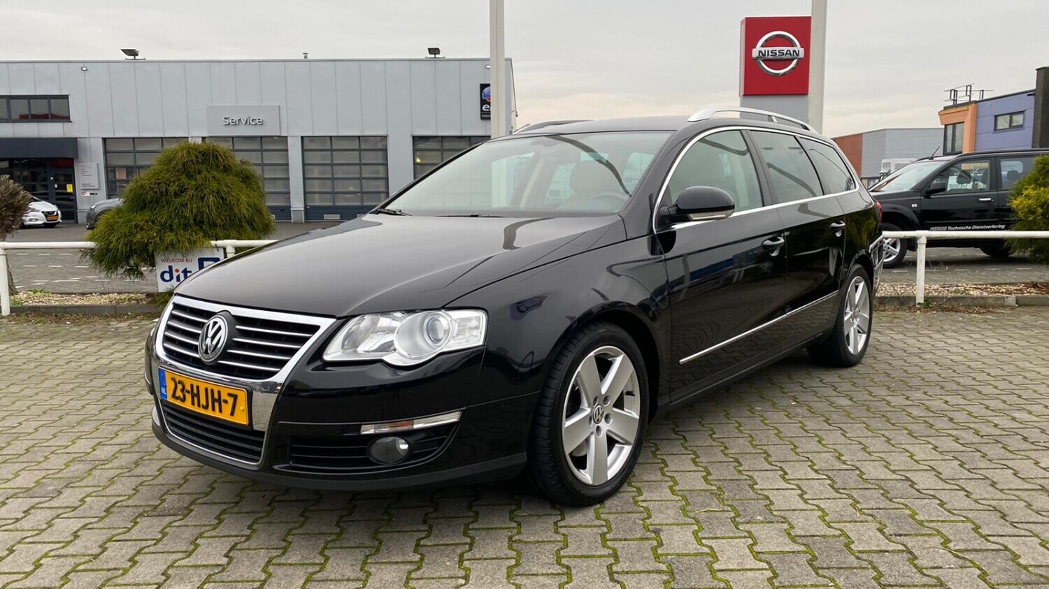 Volkswagen Passat Station 2009 23-HJH-7 1