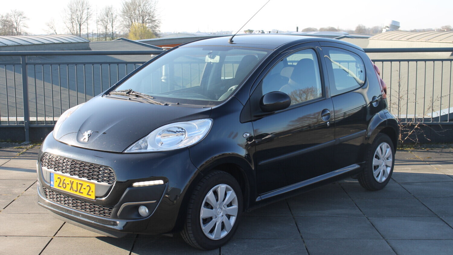 Peugeot 107 Hatchback 2012 26-XJZ-2 1