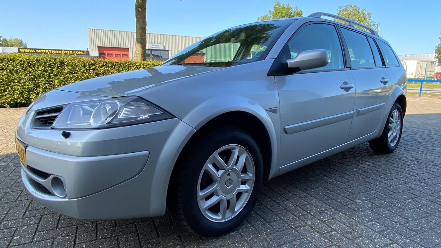 Renault Mégane Station 2008 26-ZN-NT 1
