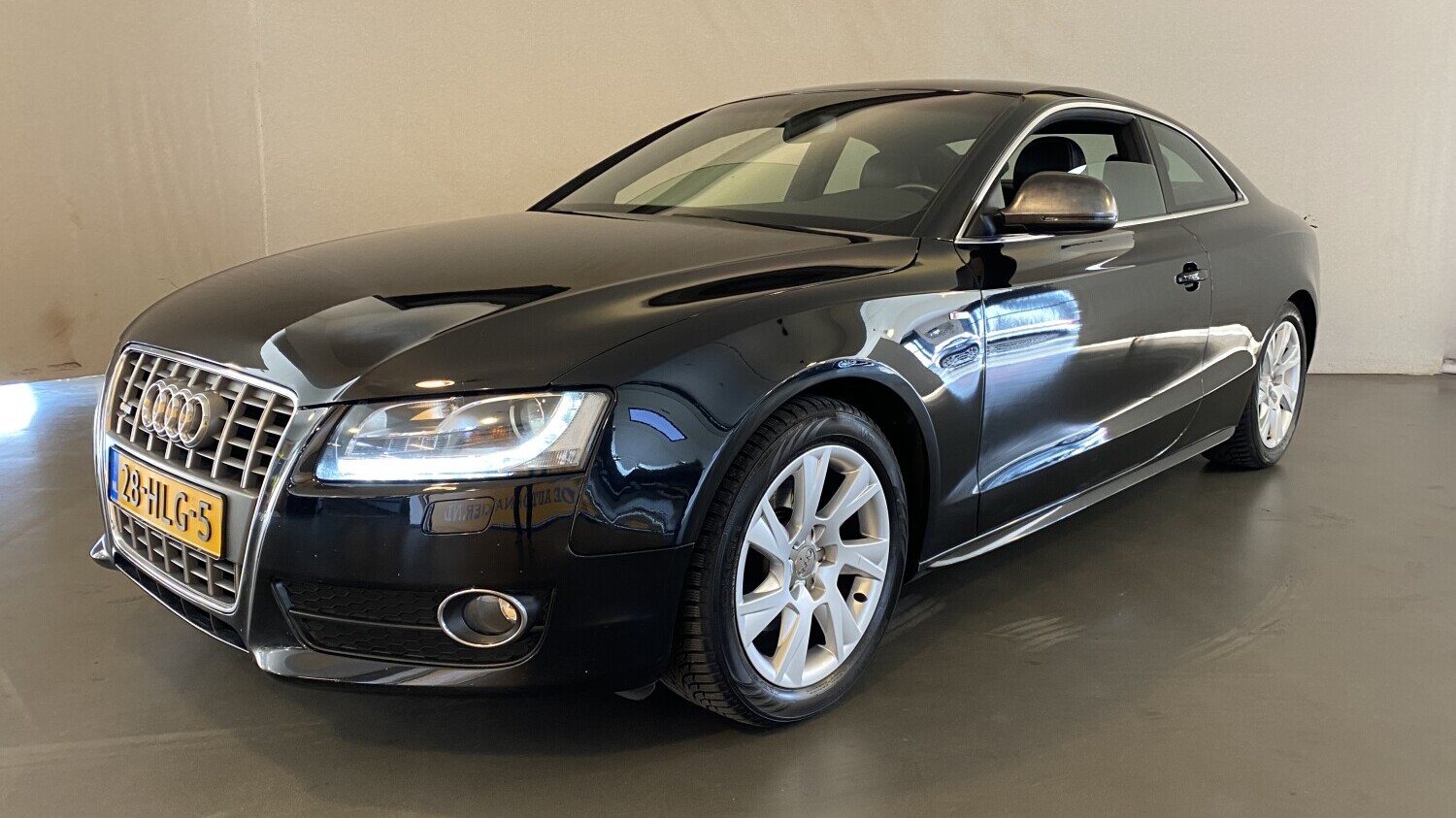 Audi A5 Coupé 2009 28-HLG-5 1
