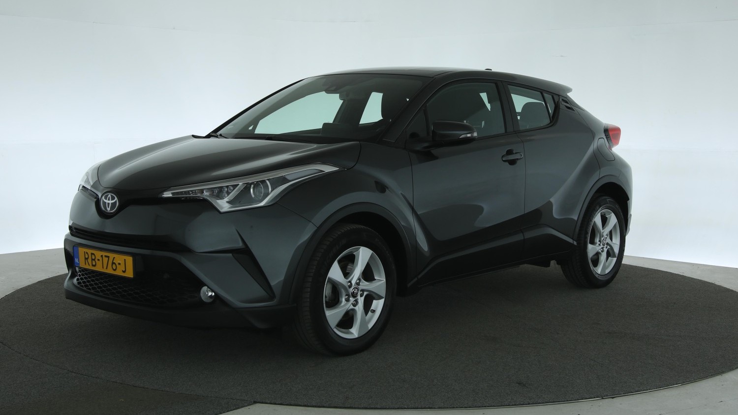 Toyota C-HR SUV / Terreinwagen 2017 RB-176-J 1