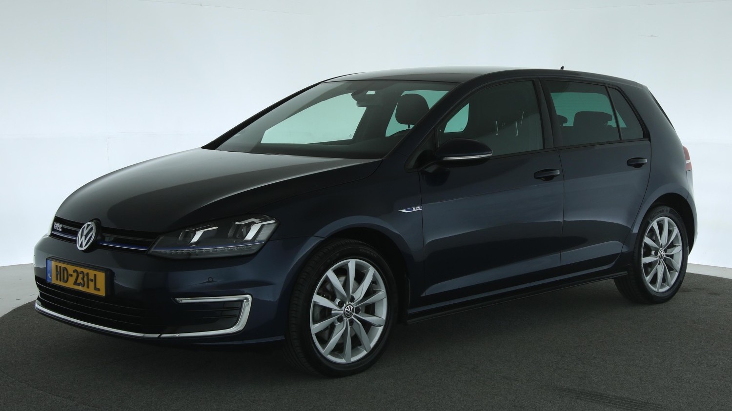 Volkswagen Golf Hatchback 2015 HD-231-L 1