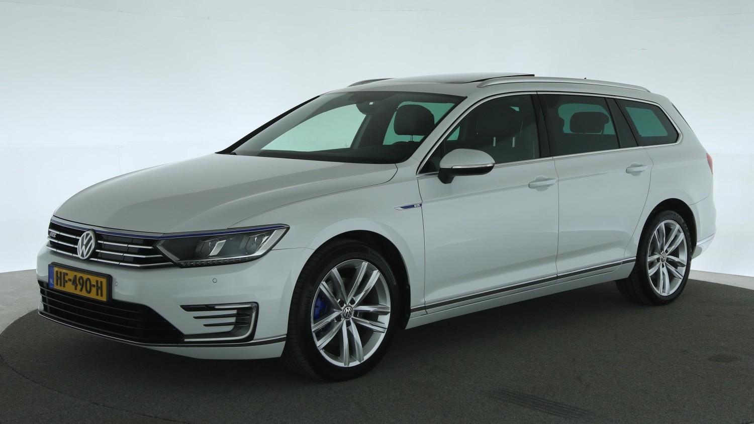Volkswagen Passat Station 2015 HF-490-H 1