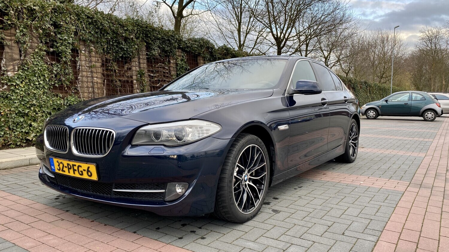 BMW 5-serie Sedan 2011 32-PFG-6 1