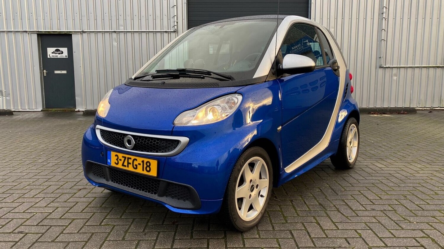 Smart Fortwo Hatchback 2015 3-ZFG-18 1