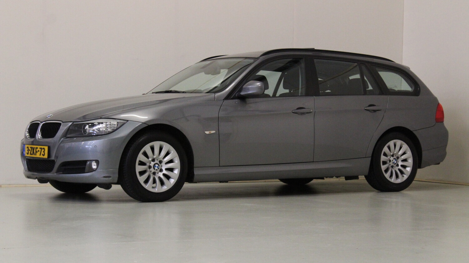 BMW 3-serie Station 2010 3-ZKF-73 1