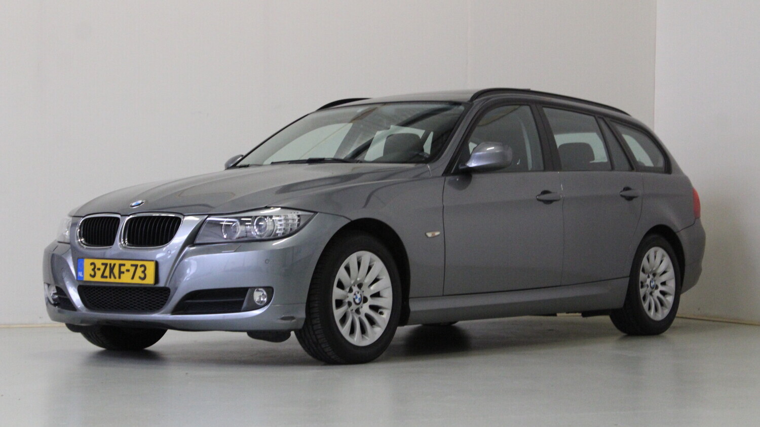 BMW 3-serie Station 2010 3-ZKF-73 1