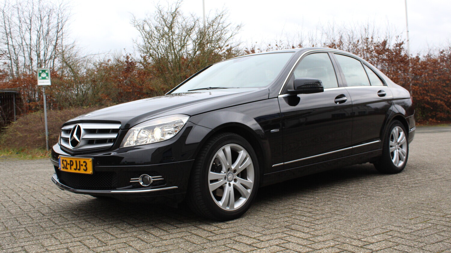 Mercedes-Benz C-klasse Sedan 2011 52-PJJ-3 1