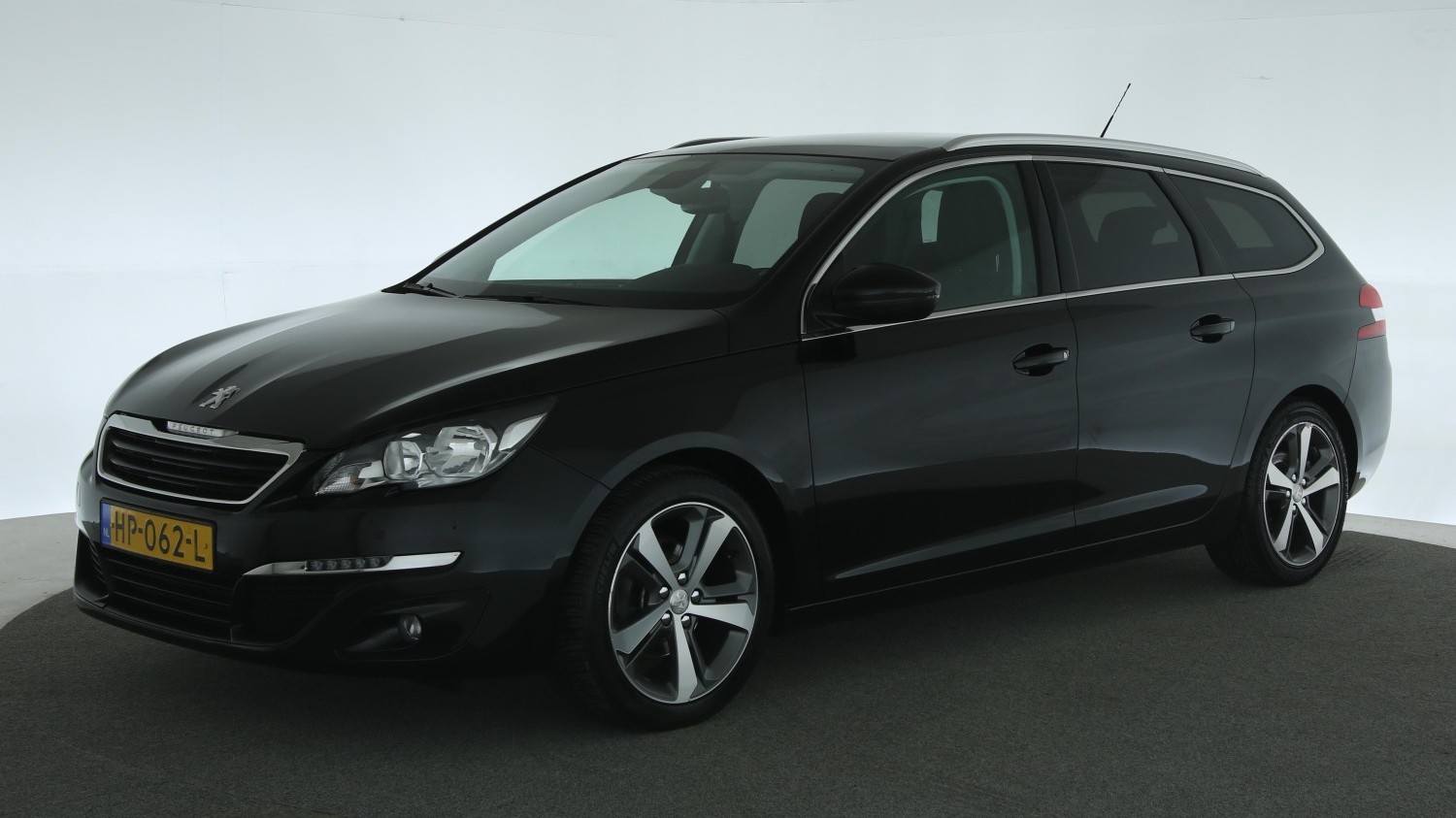 Peugeot 308 Station 2015 HP-062-L 1