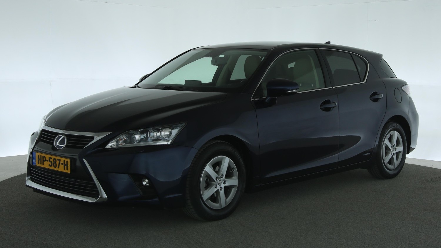 Lexus CT 200H Hatchback 2015 HP-587-H 1