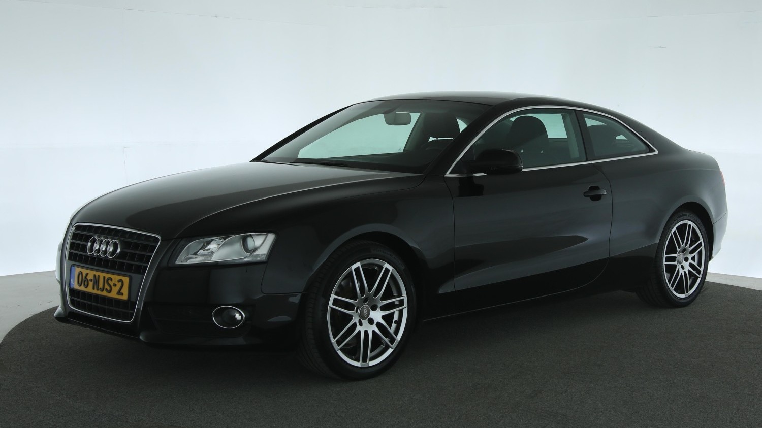 Audi A5 Coupé 2010 06-NJS-2 1