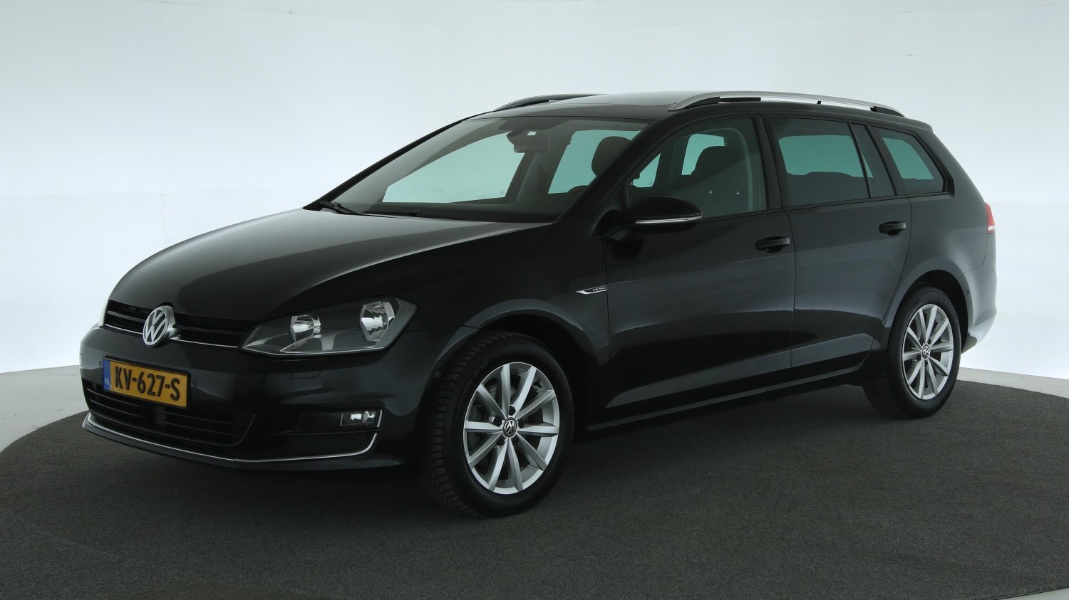 Volkswagen Golf Station 2016 KV-627-S 1