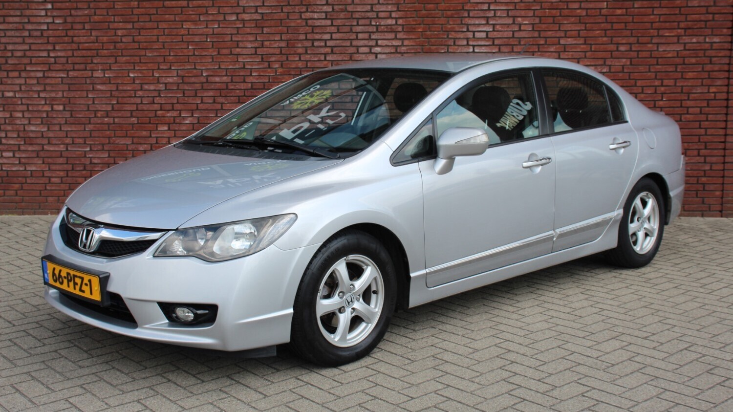 Honda Civic Sedan 2011 66-PFZ-1 1