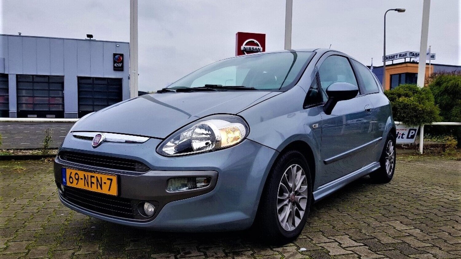 Fiat Punto Evo Hatchback 2010 69-NFN-7 1