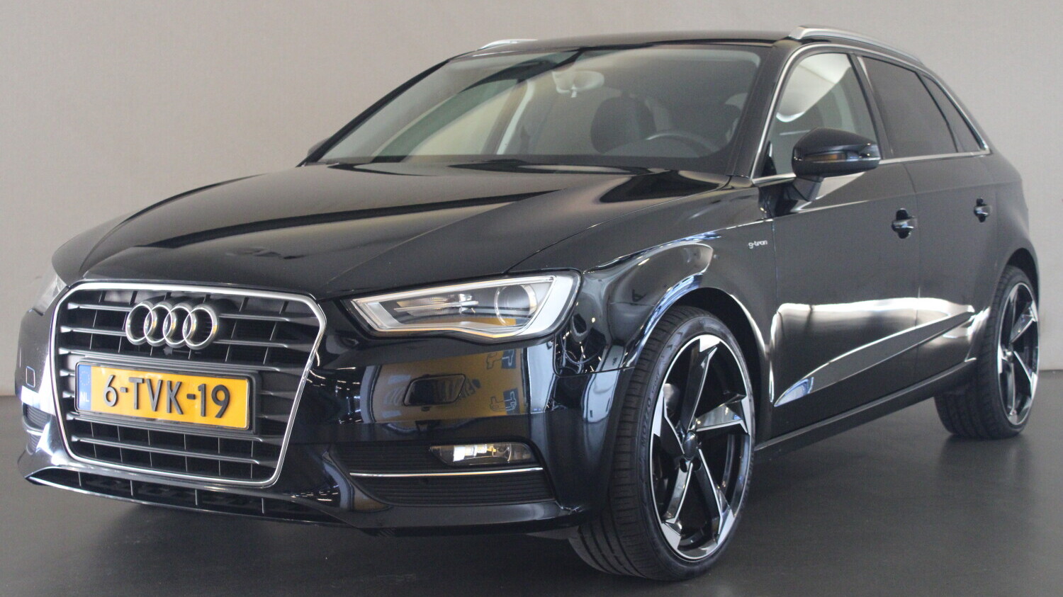 Audi A3 Hatchback 2014 6-TVK-19 1