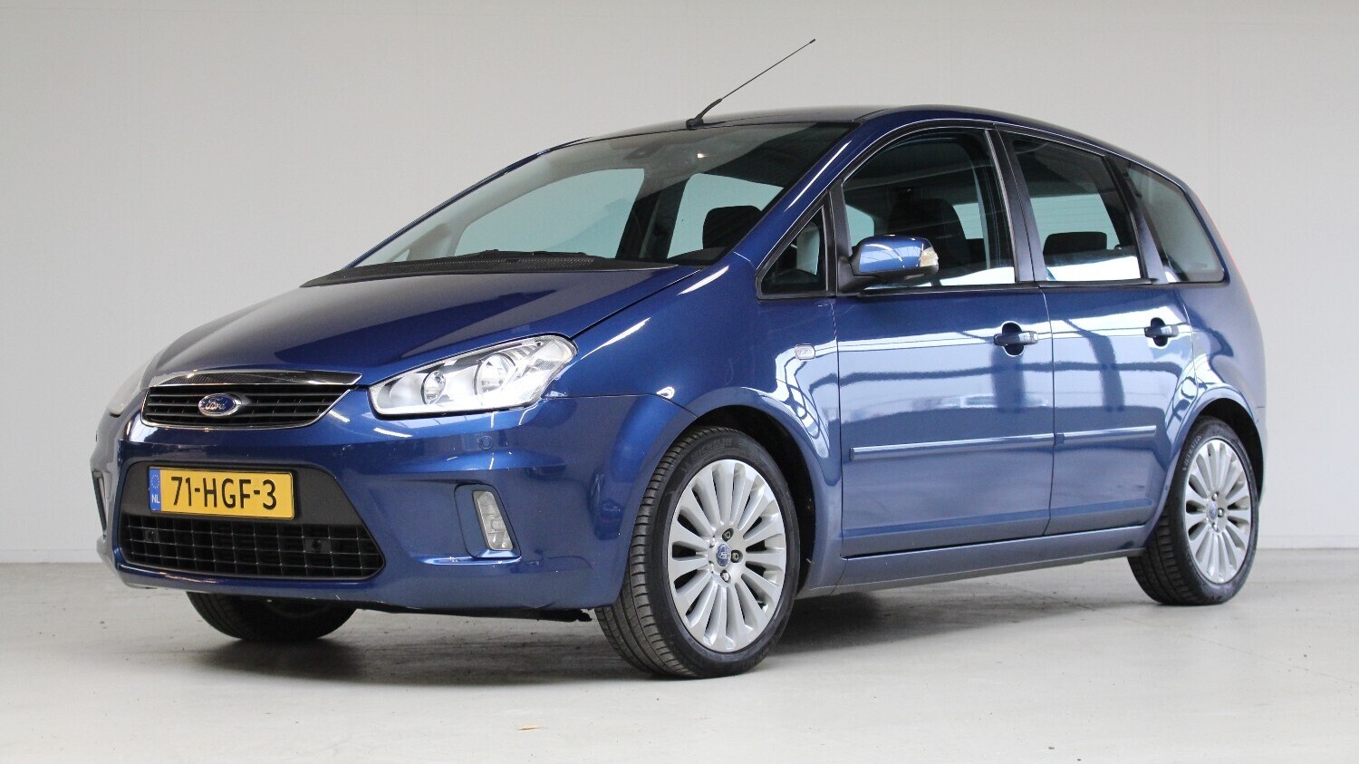 Ford C-Max MPV 2008 71-HGF-3 1
