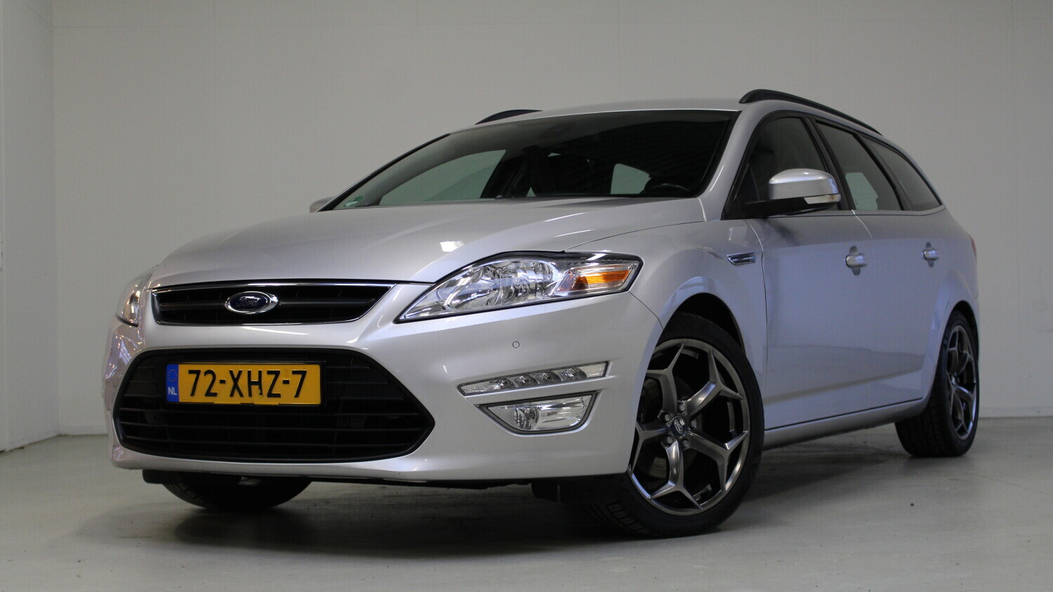 Ford Mondeo Station 2012 72-XHZ-7 1