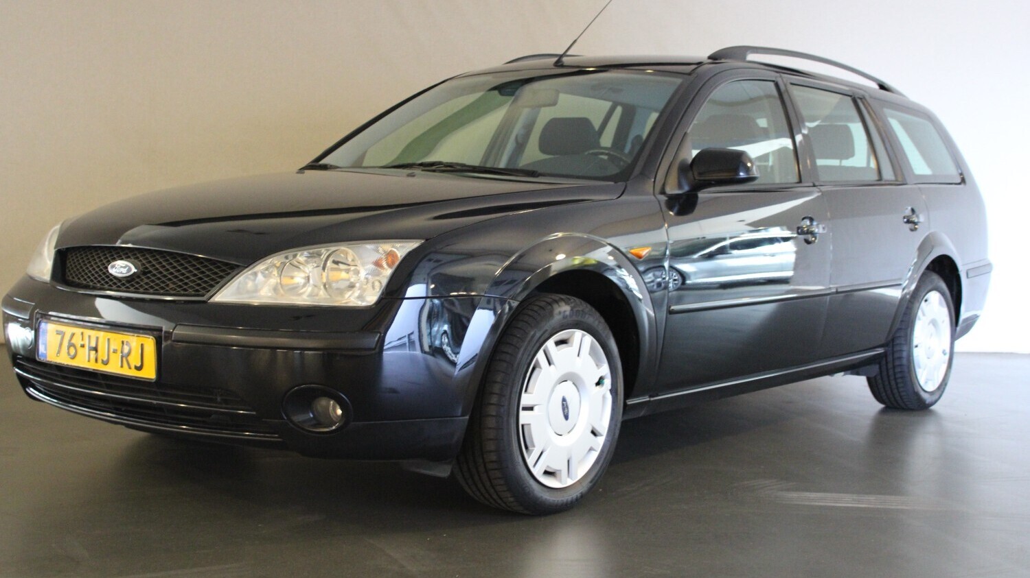 Ford Mondeo Station 2001 76-HJ-RJ 1