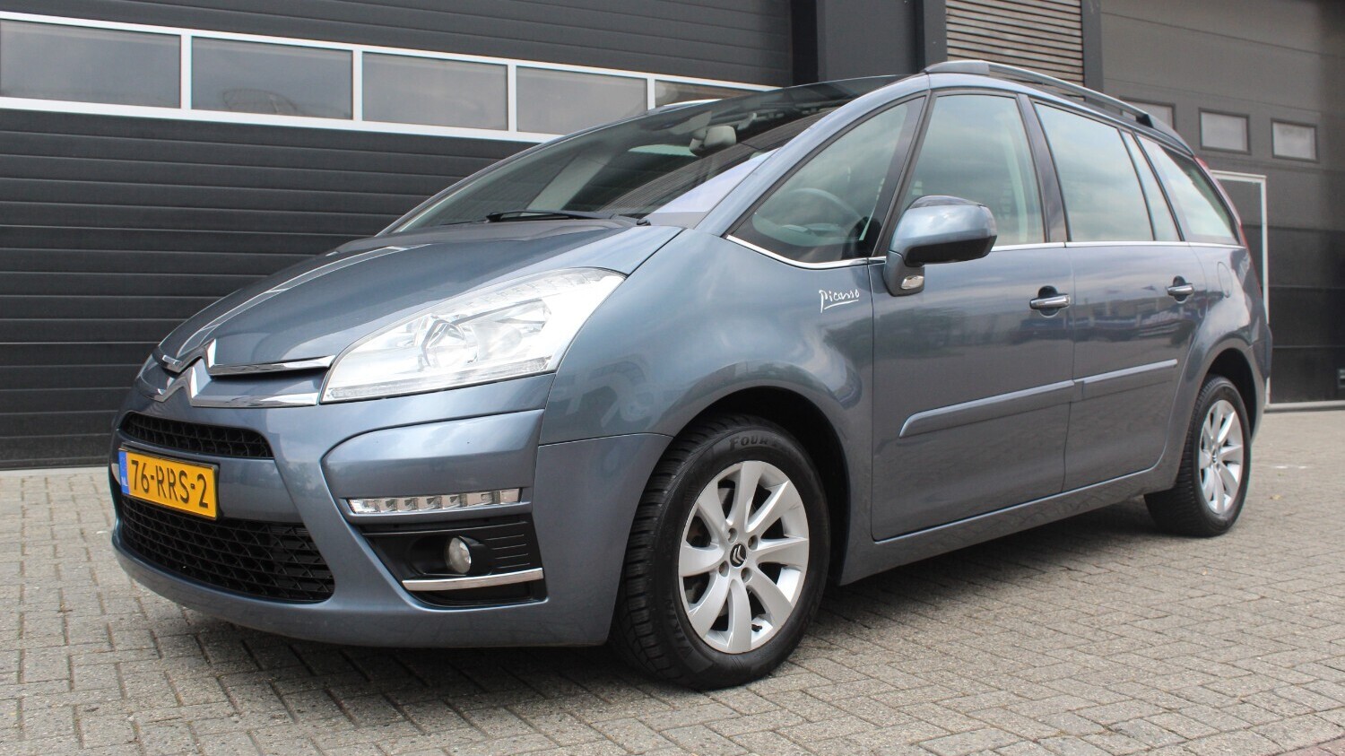 Citroen Grand C4 Picasso MPV 2011 76-RRS-2 1