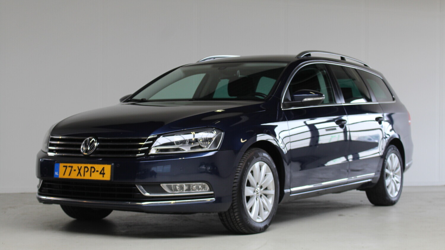 Volkswagen Passat Station 2012 77-XPP-4 1