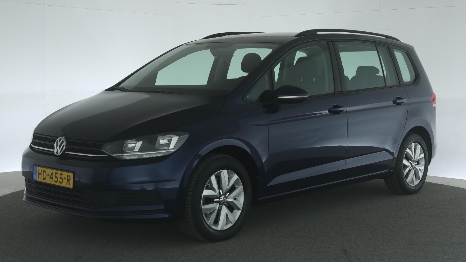 Volkswagen Touran MPV 2015 HD-455-R 1