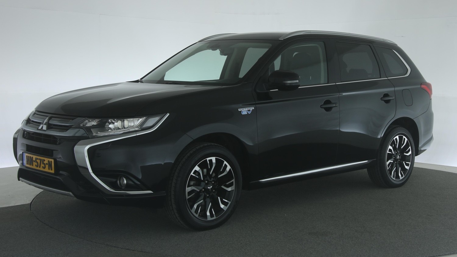 Mitsubishi Outlander SUV / Terreinwagen 2015 HN-575-N 1