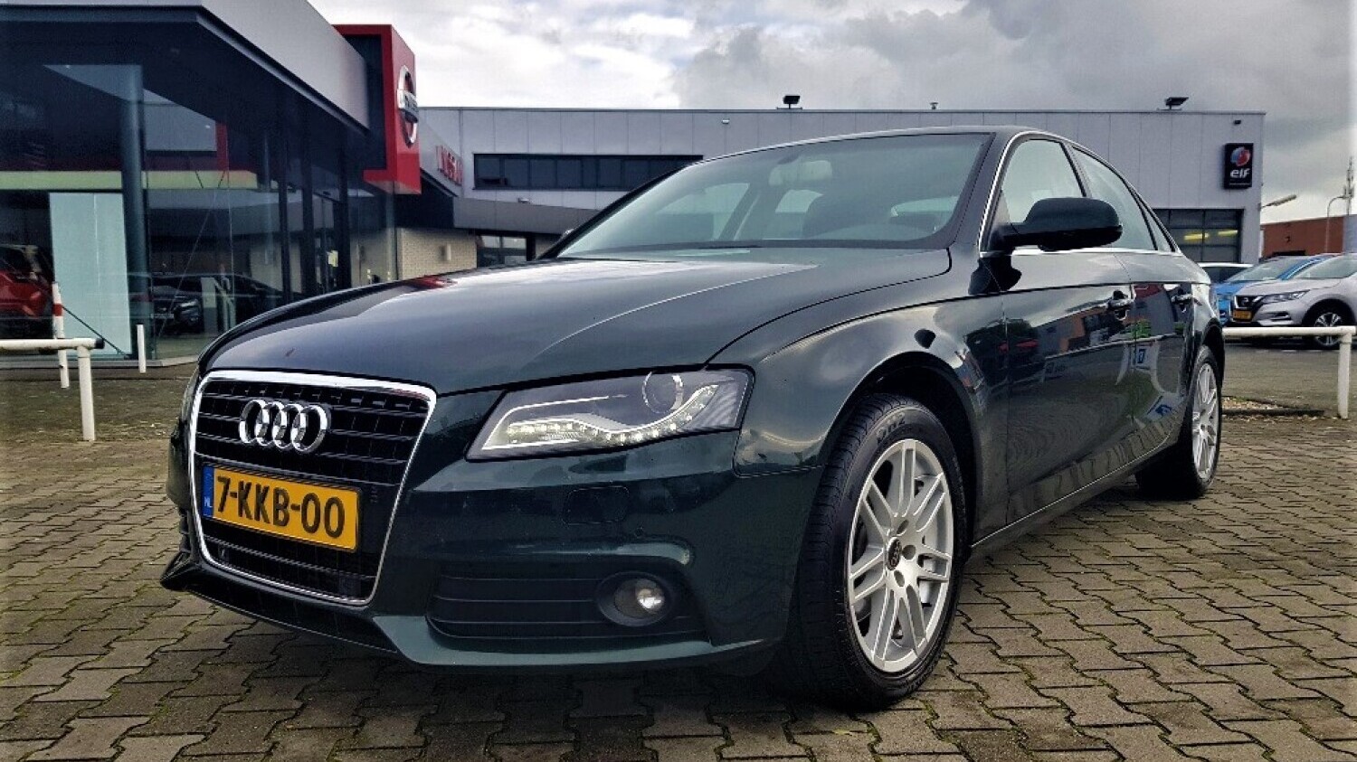 Audi A4 Sedan 2010 7-KKB-00 1