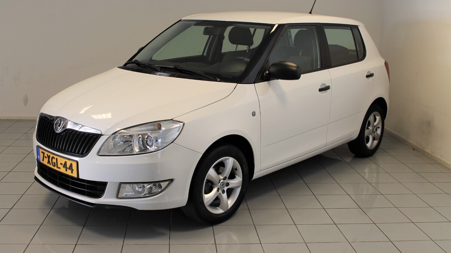 Skoda Fabia Hatchback 2013 7-XGL-44 1