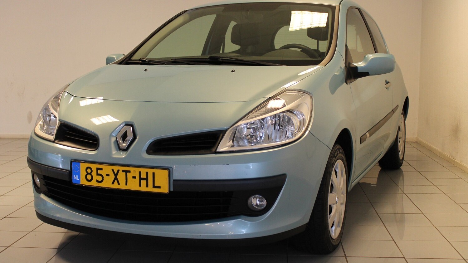 Renault Clio Hatchback 2007 85-XT-HL 1