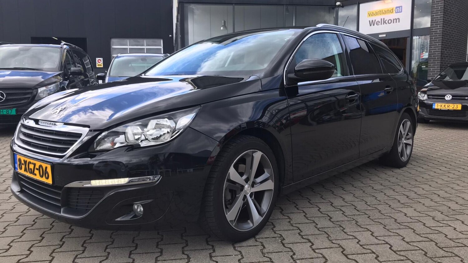 Peugeot 308 Station 2014 8-XGZ-06 1