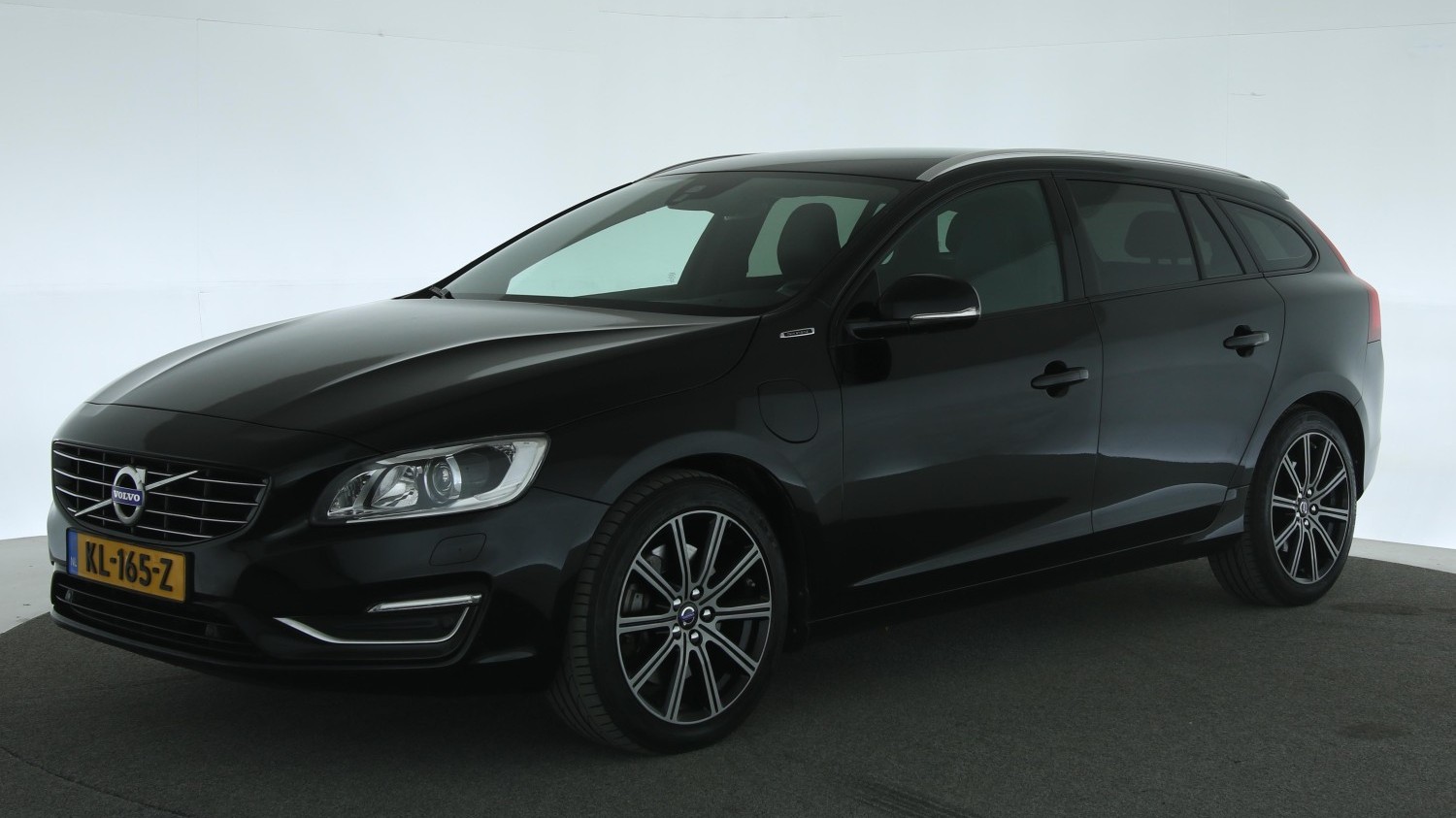 Volvo V60 Station 2016 KL-165-Z 1