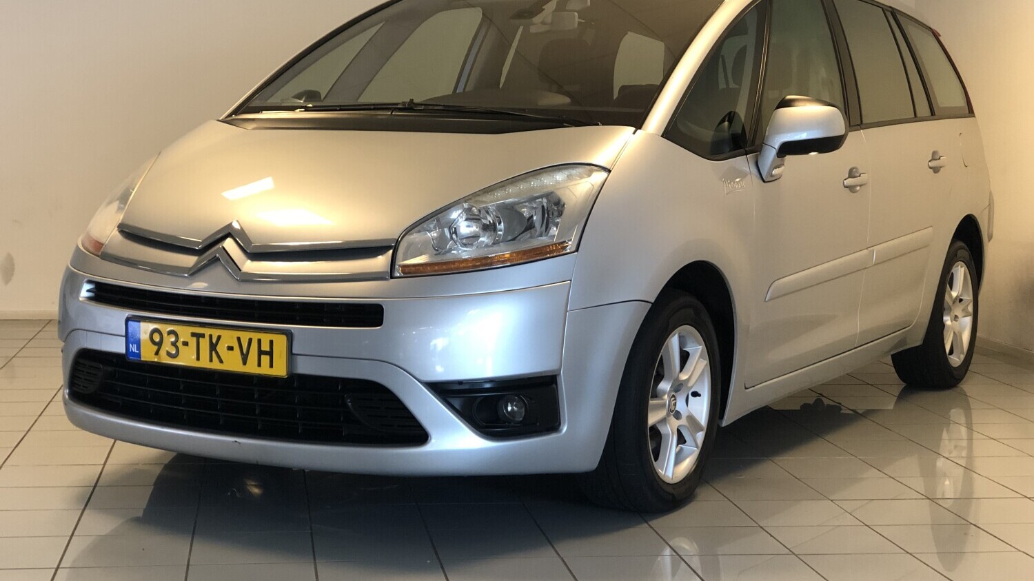 Citroen C4 Picasso MPV 2006 93-TK-VH 1