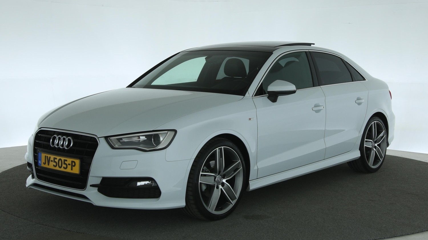 Audi A3 Sedan 2016 JV-505-P 1