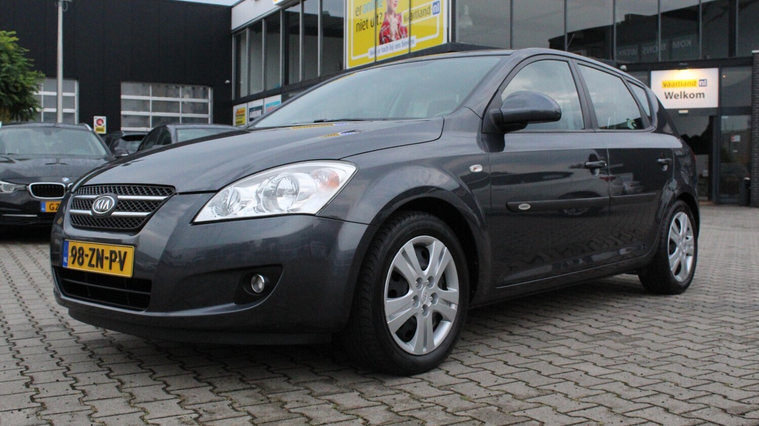 Kia Cee d Hatchback 2008 98-ZN-PV 1