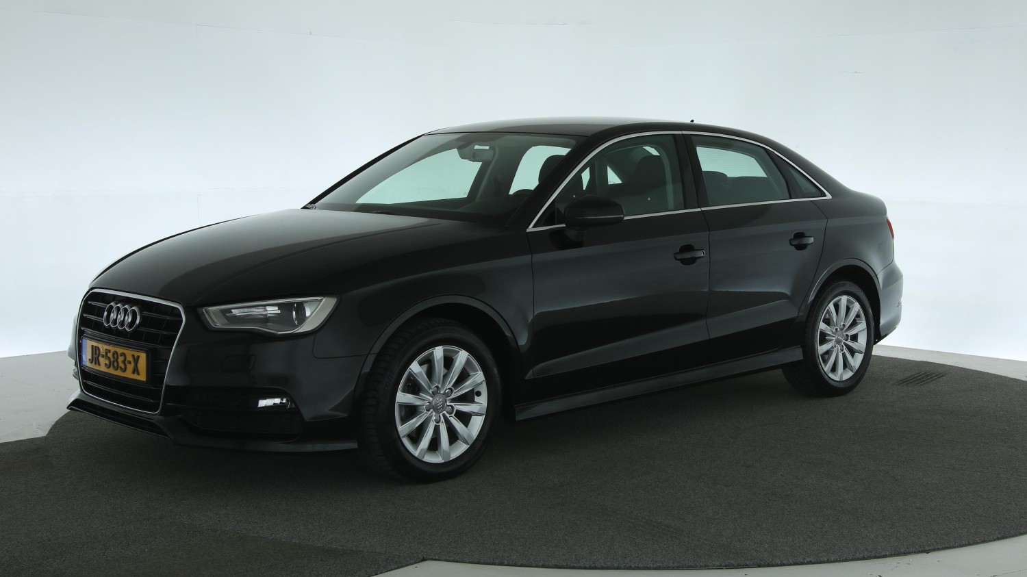 Audi A3 Sedan 2016 JR-583-X 1