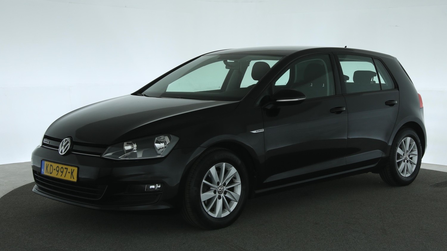 Volkswagen Golf Hatchback 2016 KD-997-K 1