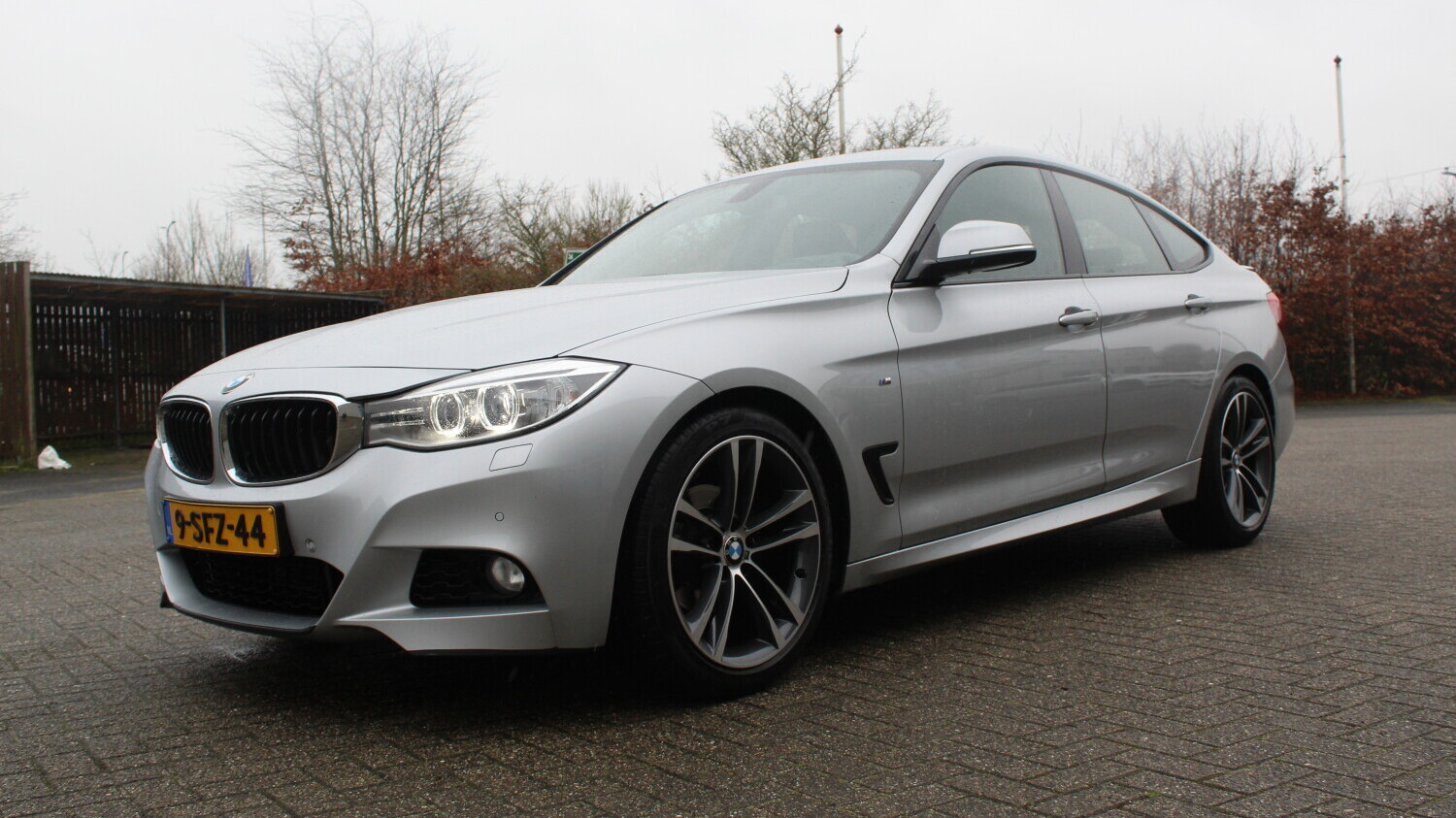 BMW 3-serie GT Hatchback 2013 9-SFZ-44 1