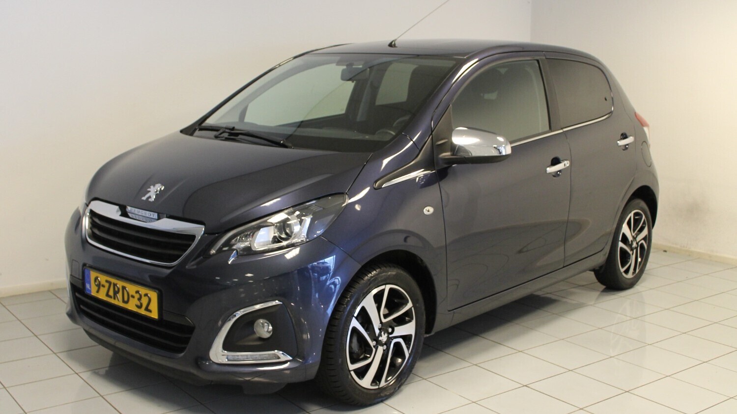 Peugeot 108 Hatchback 2015 9-ZRD-32 1