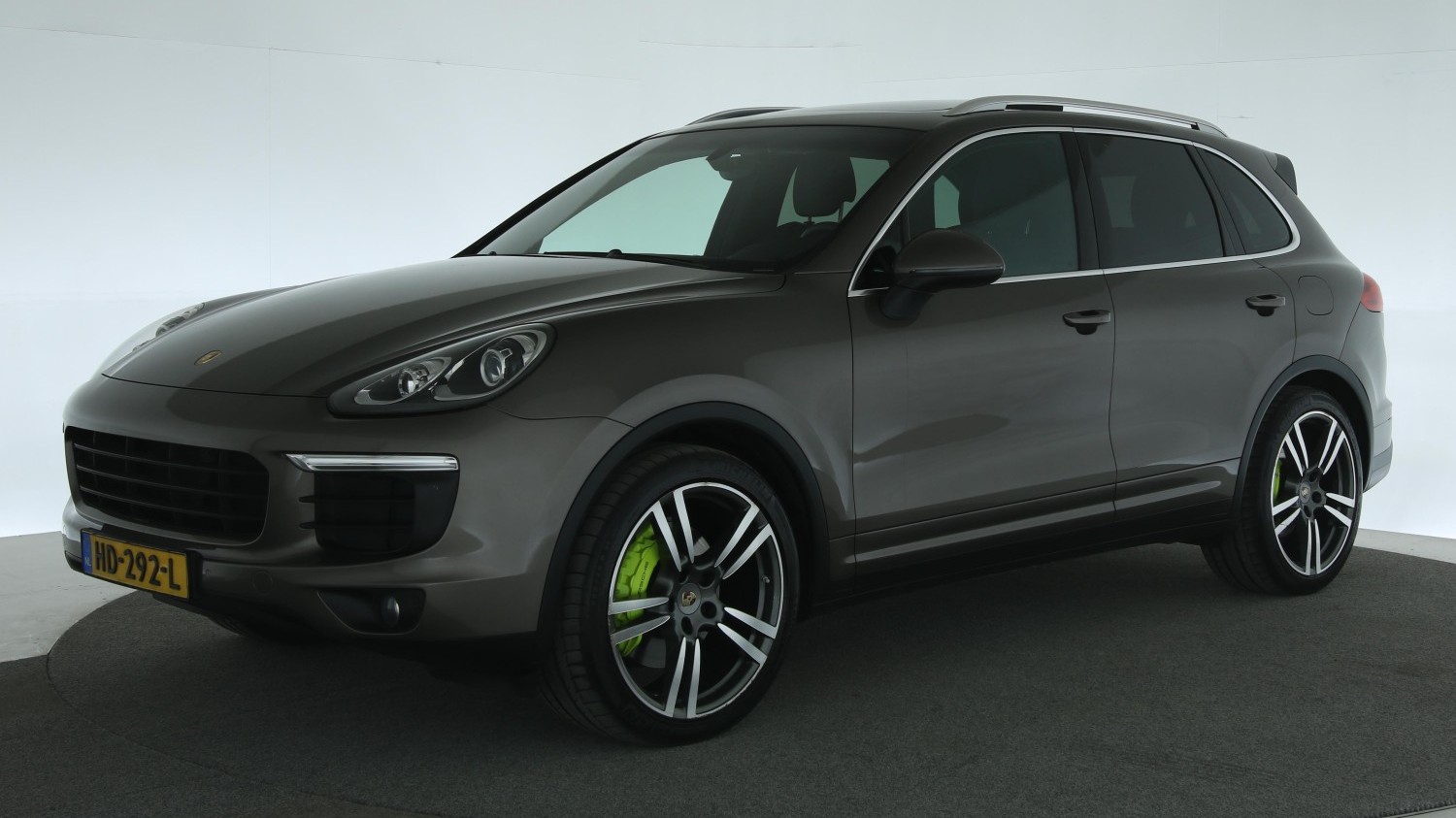 Porsche Cayenne SUV / Terreinwagen 2015 HD-292-L 1