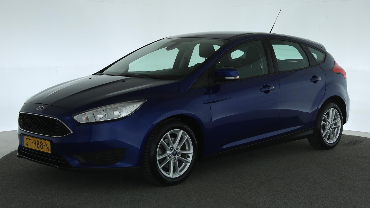 Ford Focus Hatchback 2015 GT-988-N 1