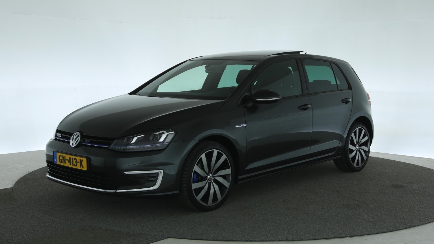 Volkswagen Golf Hatchback 2015 GN-413-K 1