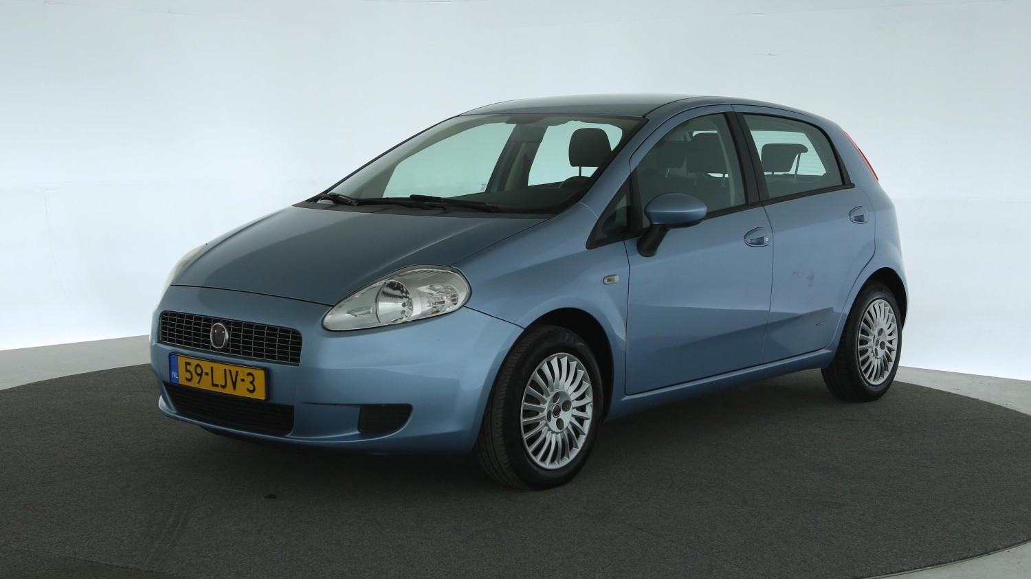 Fiat Grande Punto Hatchback 2008 59-LJV-3 1