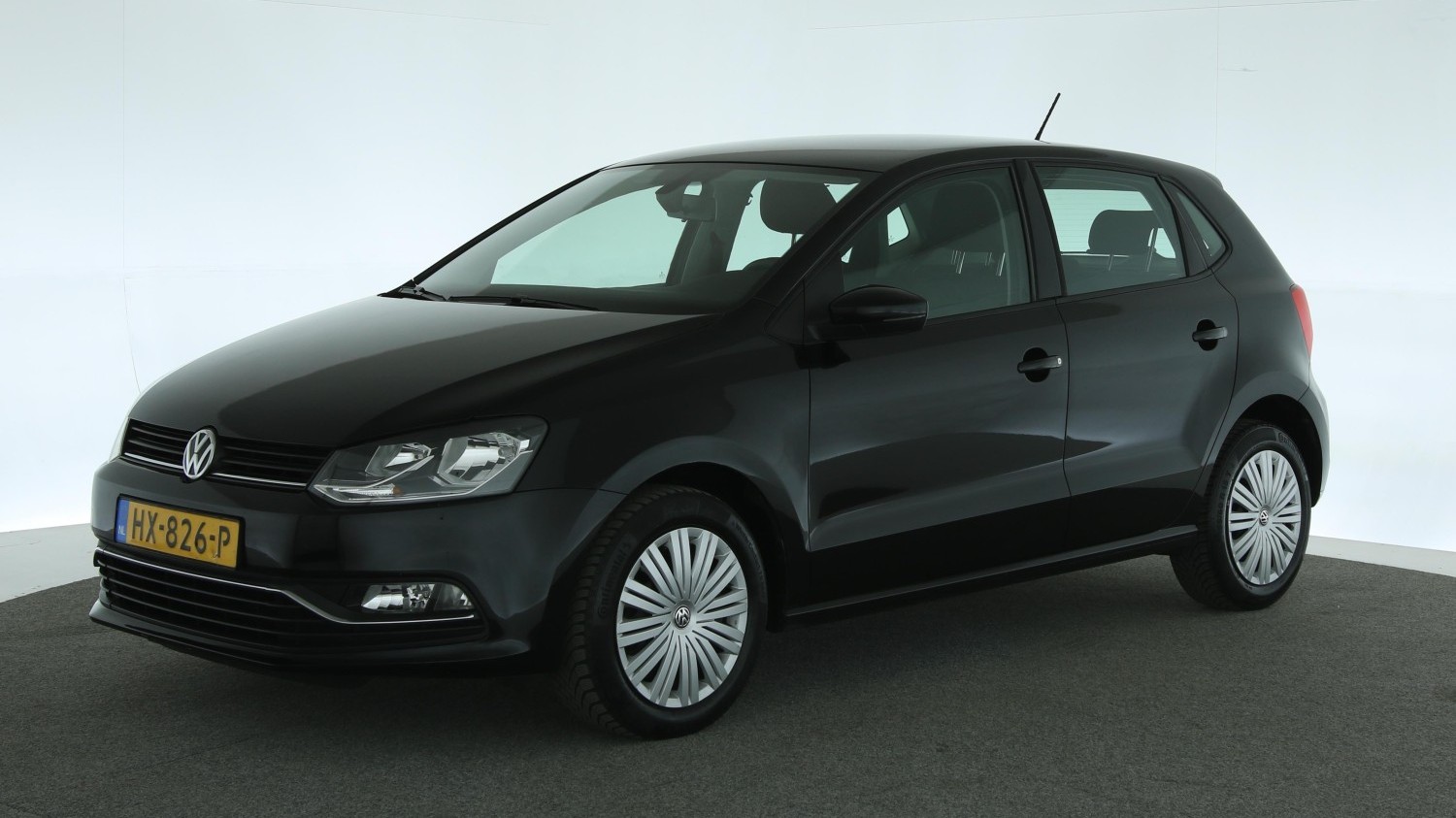 Volkswagen Polo Hatchback 2015 HX-826-P 1