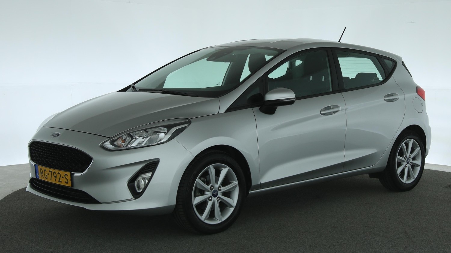 Ford Fiesta Hatchback 2017 RG-792-S 1