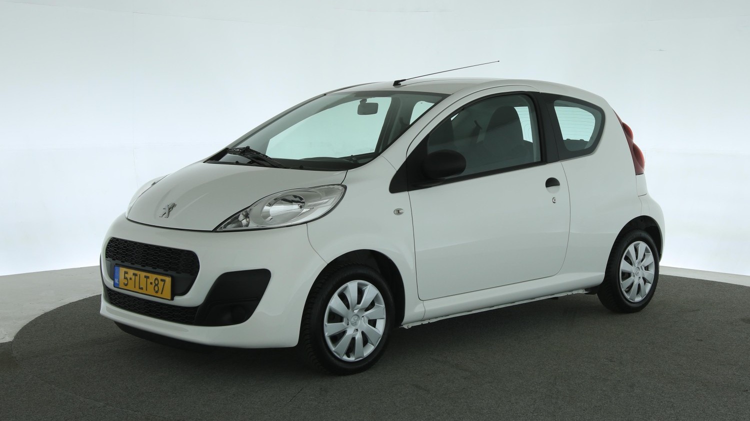 Peugeot 107 Hatchback 2014 5-TLT-87 1