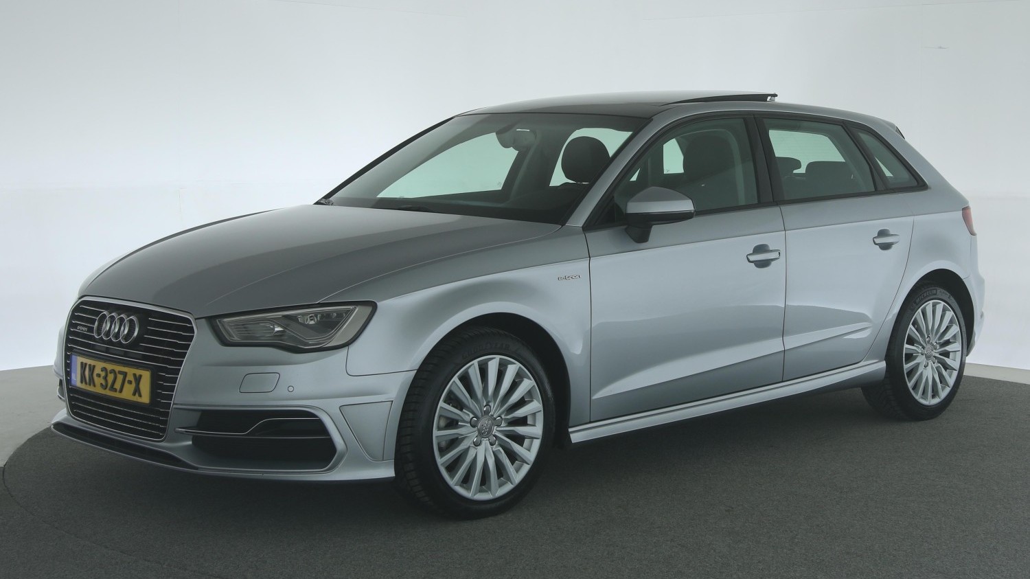 Audi A3 Hatchback 2015 KK-327-X 1