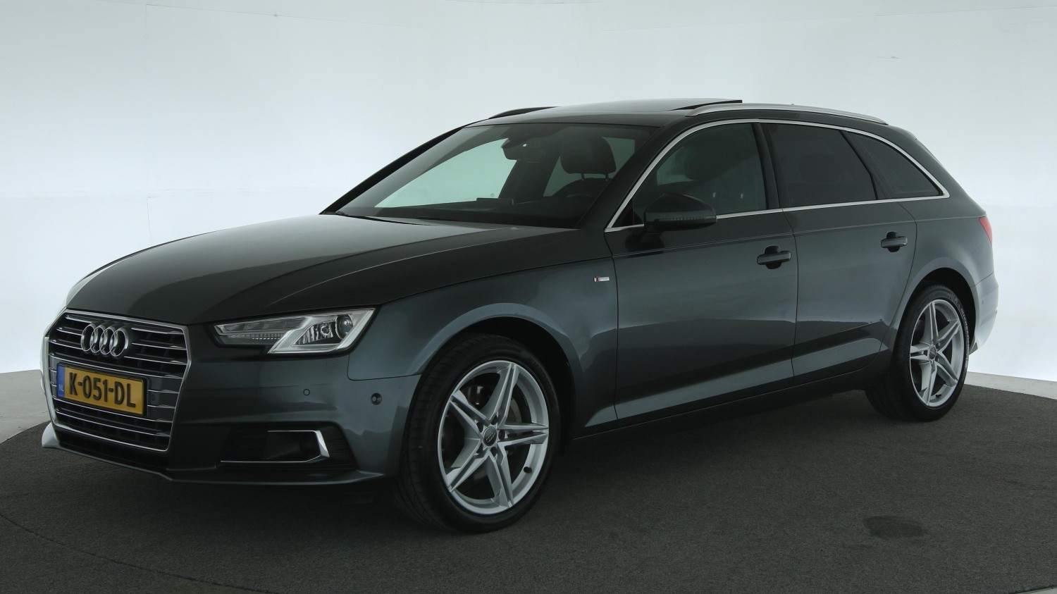 Audi A4 Station 2016 K-051-DL 1